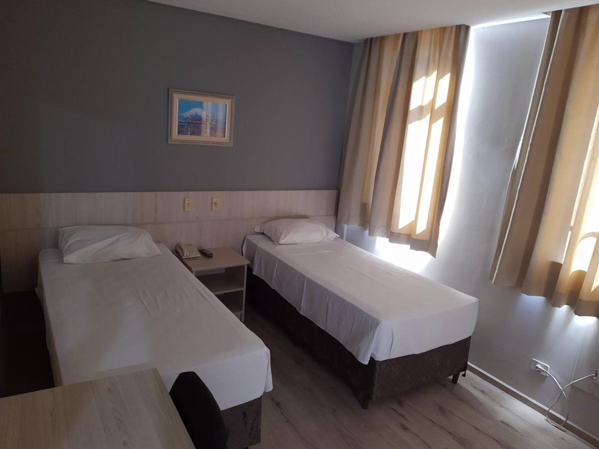 Rede Andrade Guaira Hotel Куритиба Екстериор снимка