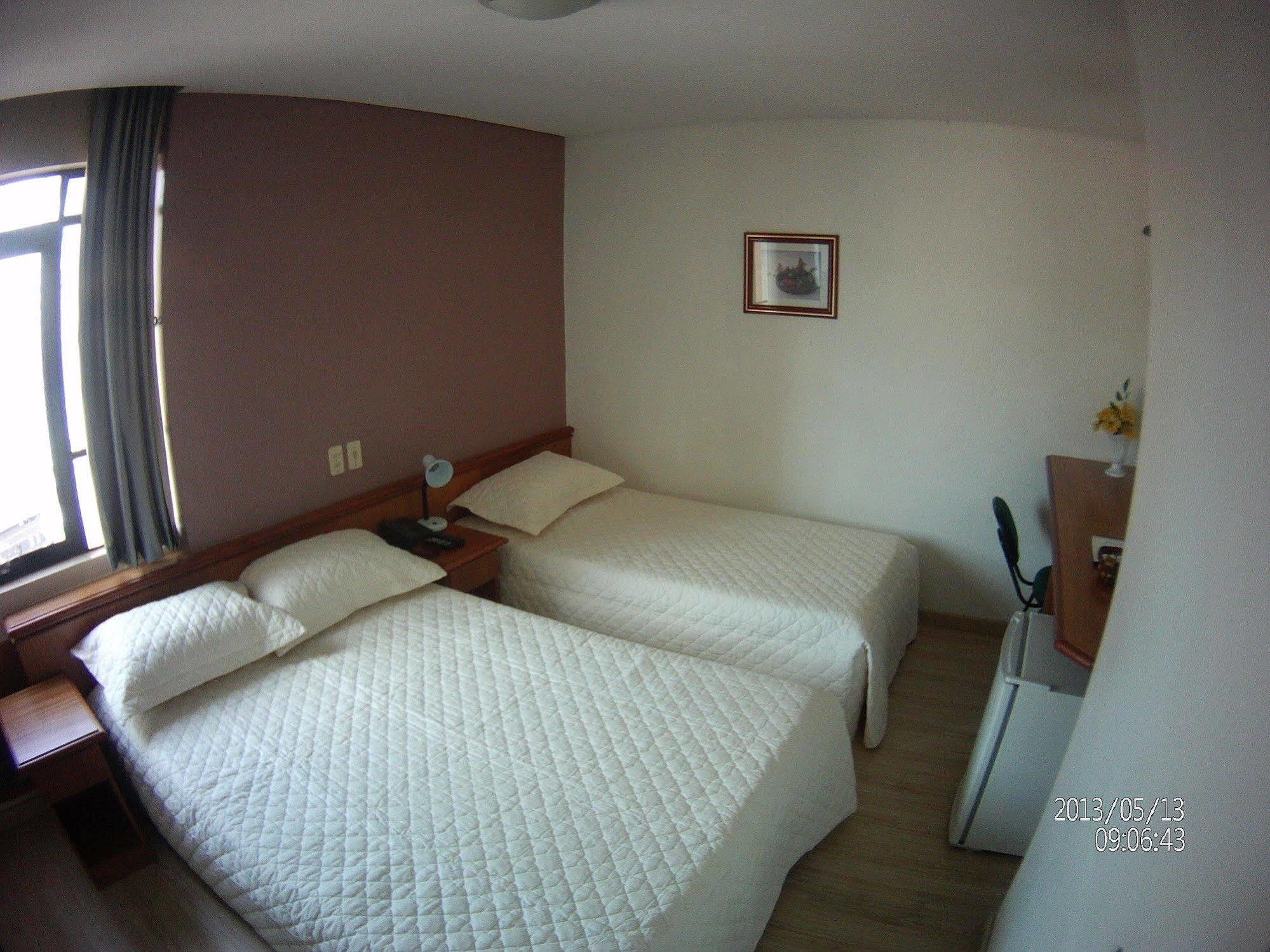 Rede Andrade Guaira Hotel Куритиба Екстериор снимка